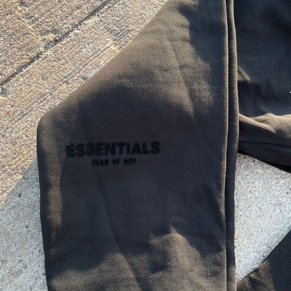 Essentials tracksuit - Picture 8 of 8